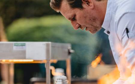 Masterclass de barbecue Villa René Lalique Restaurant 2 étoiles au Guide Michelin en Alsace